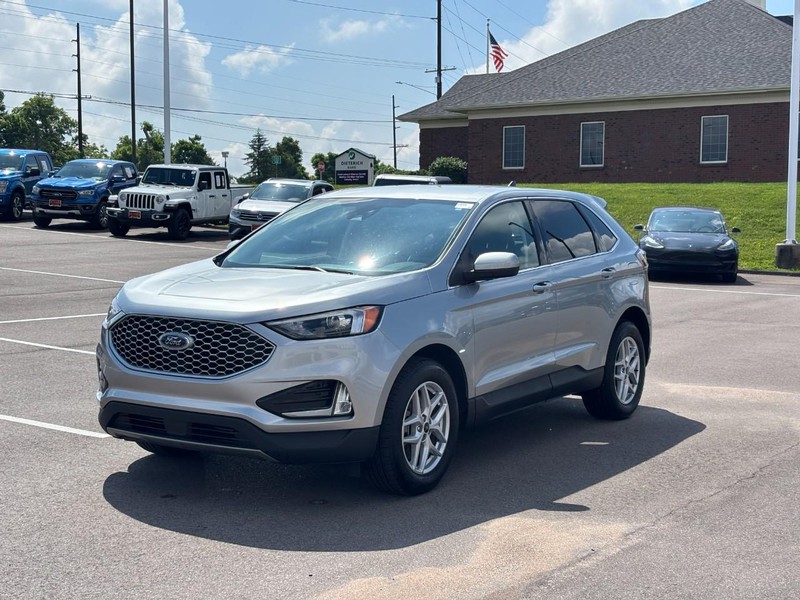 Ford Edge Vehicle Full-screen Gallery Image 07