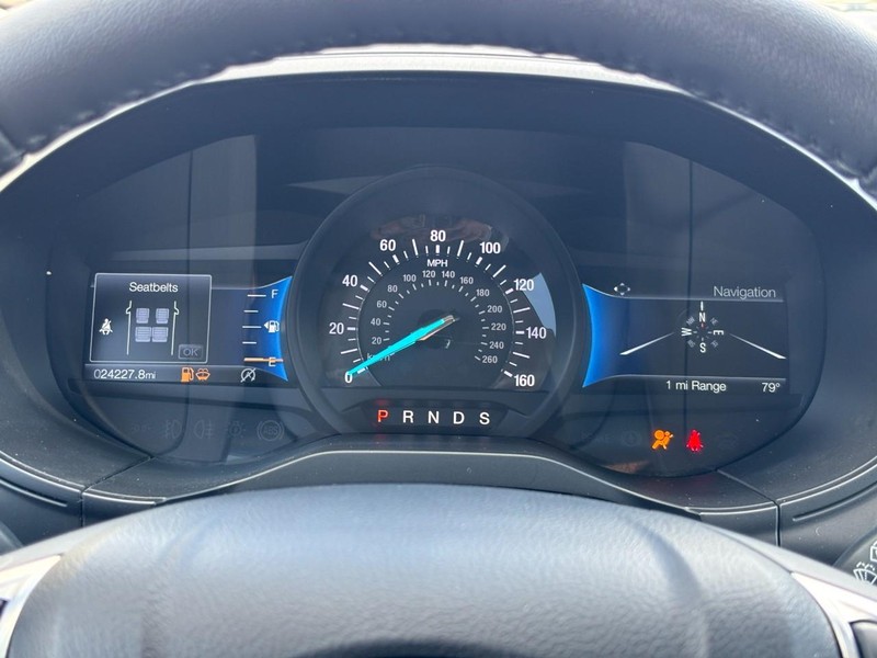 Ford Edge Vehicle Full-screen Gallery Image 20