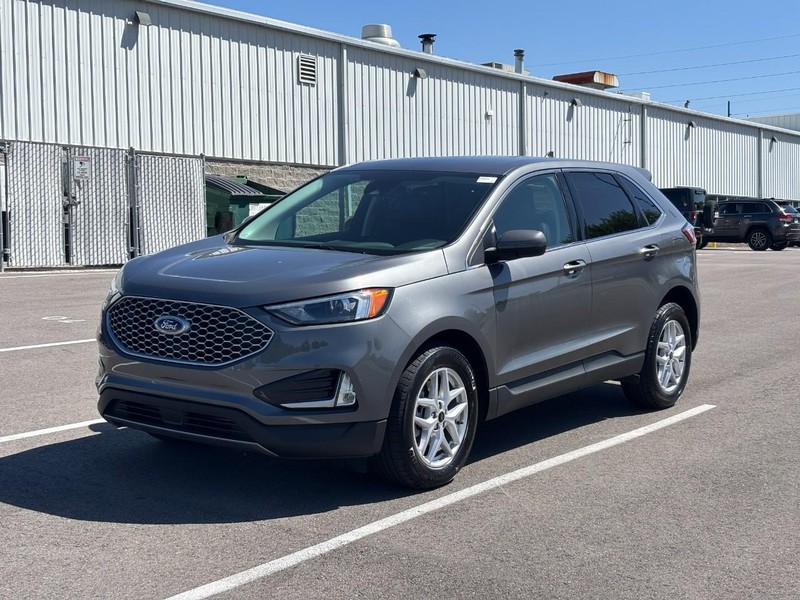 Ford Edge Vehicle Full-screen Gallery Image 07