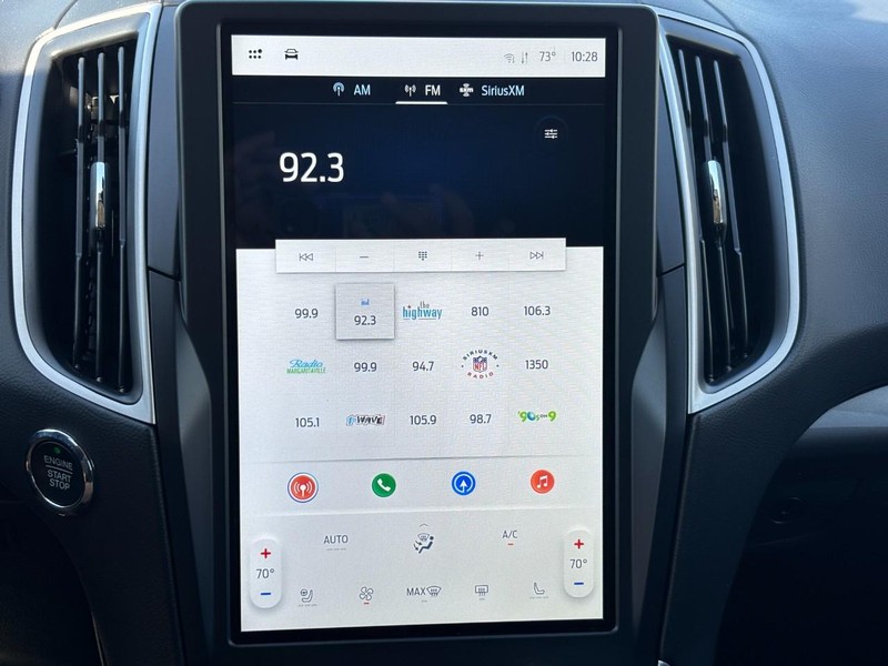 Ford Edge Vehicle Full-screen Gallery Image 20