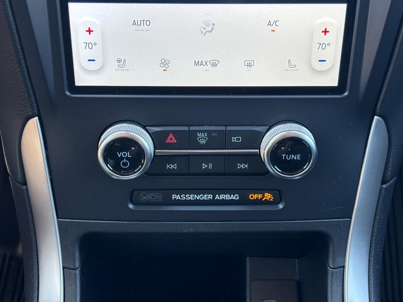 Ford Edge Vehicle Full-screen Gallery Image 23