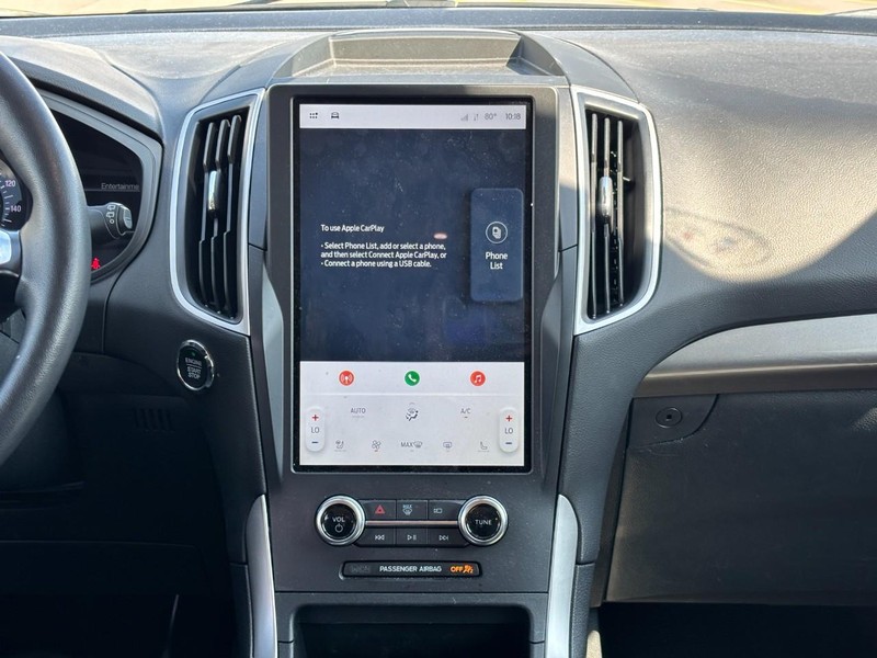 Ford Edge Vehicle Full-screen Gallery Image 13