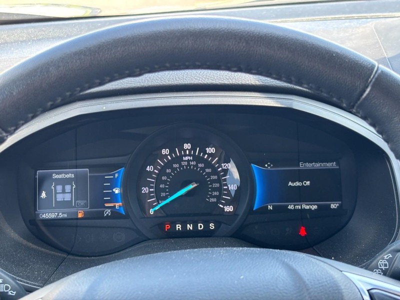 Ford Edge Vehicle Full-screen Gallery Image 20