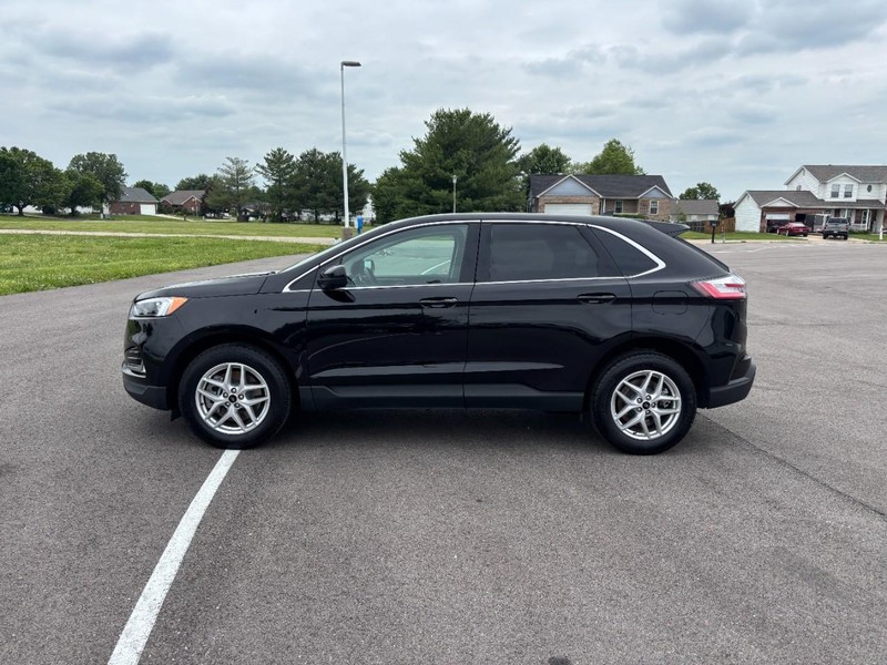 Ford Edge Vehicle Full-screen Gallery Image 06
