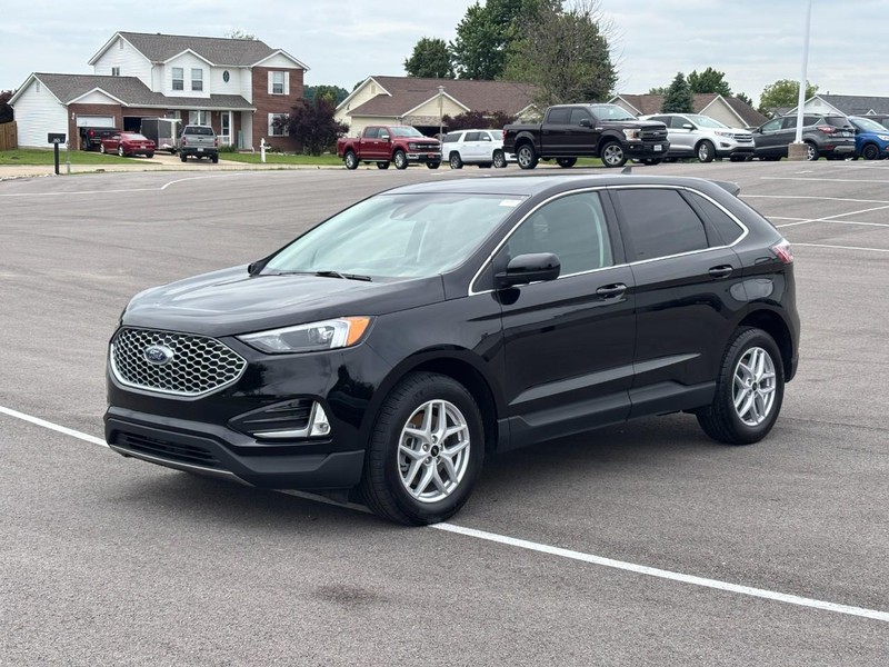 Ford Edge Vehicle Full-screen Gallery Image 07