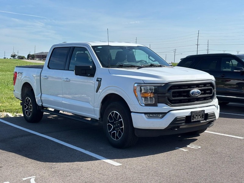 Ford F-150 Vehicle Full-screen Gallery Image 03