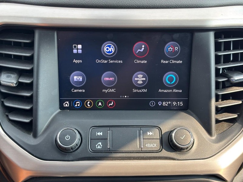 GMC Acadia Vehicle Full-screen Gallery Image 21