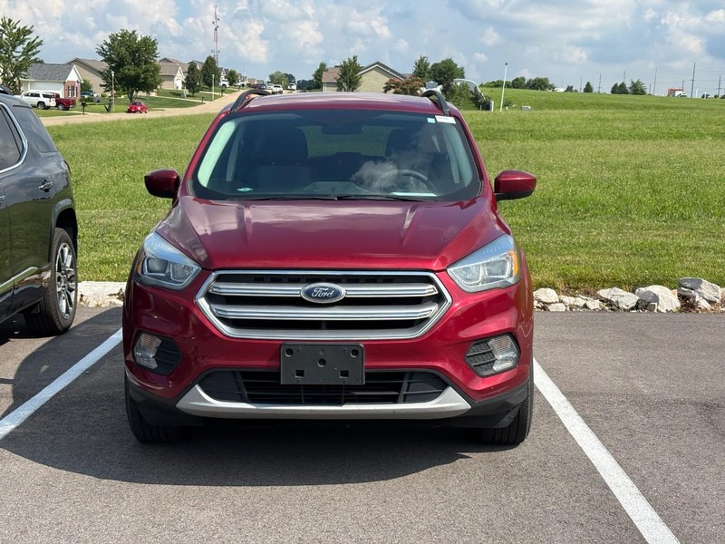 Ford Escape Vehicle Full-screen Gallery Image 02
