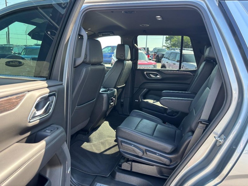 Chevrolet Tahoe Vehicle Full-screen Gallery Image 11
