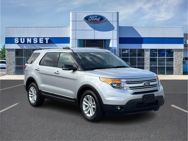 Waterloo IL 2015 Ford Explorer more details - ford explorer