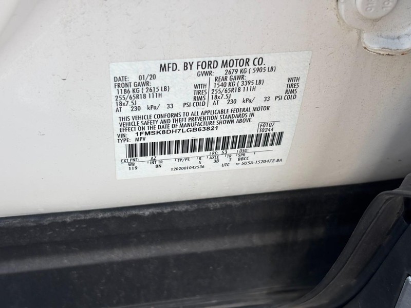 Ford Explorer Vehicle Full-screen Gallery Image 24