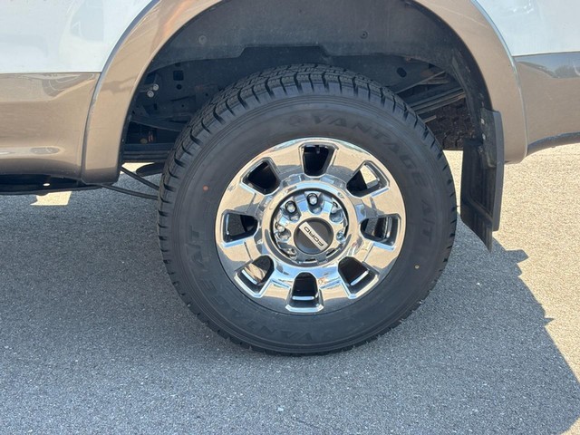 2022 Ford Super Duty F-350 SRW 4WD King Ranch Crew Cab thumbnail image 09