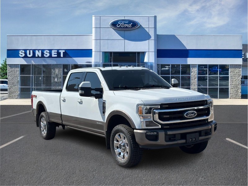 Ford Super Duty F-350 SRW Vehicle Full-screen Gallery Image 01