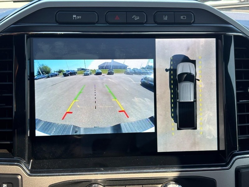 Ford Super Duty F-350 SRW Vehicle Full-screen Gallery Image 22