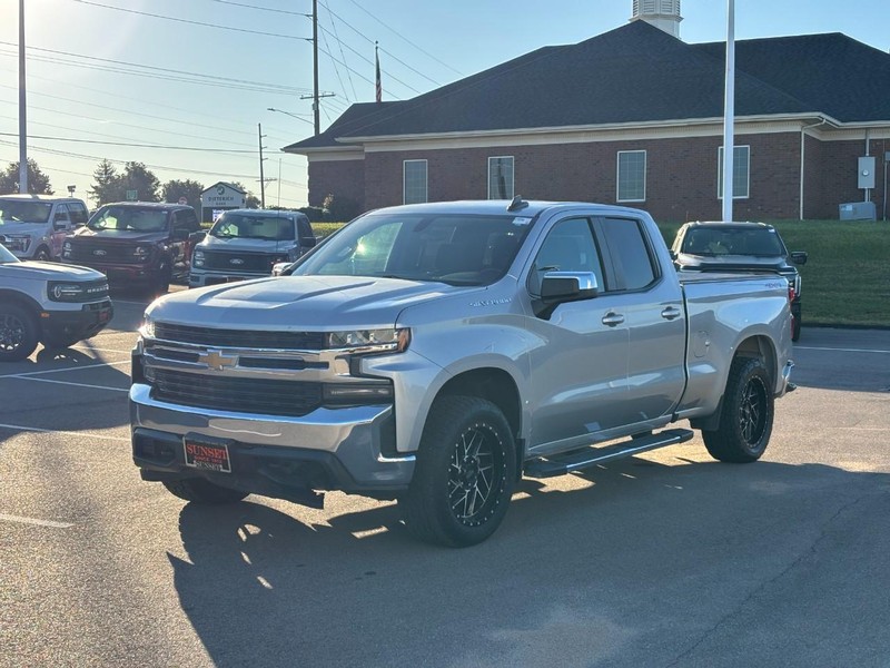 Chevrolet Silverado 1500 Vehicle Full-screen Gallery Image 07