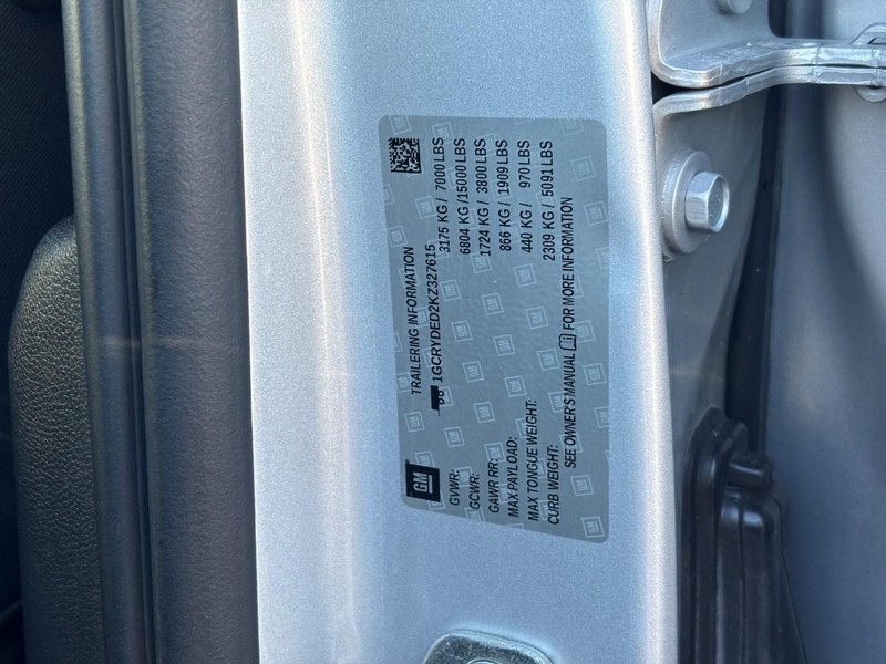 Chevrolet Silverado 1500 Vehicle Full-screen Gallery Image 23