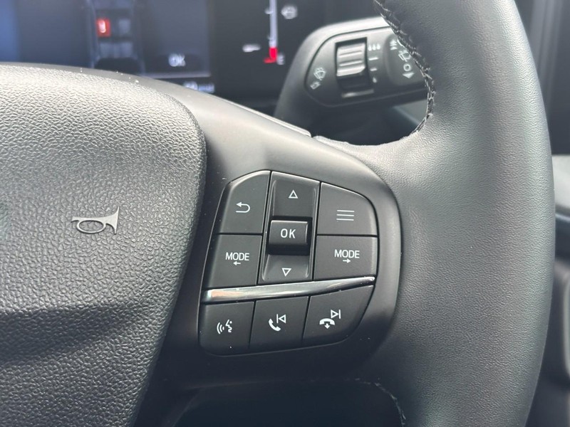 Ford Maverick Vehicle Full-screen Gallery Image 19