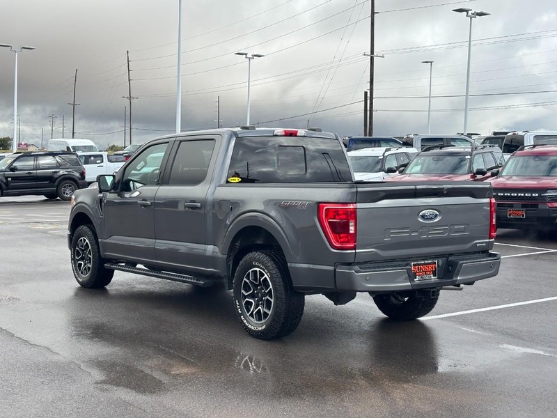 Ford F-150 Vehicle Full-screen Gallery Image 05
