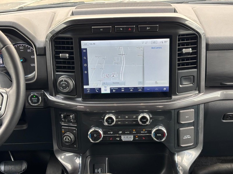 Ford F-150 Vehicle Full-screen Gallery Image 13