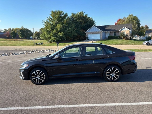2025 Volkswagen Jetta SE thumbnail image 06