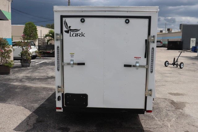 Lark ENCLOSED Vehicle Full-screen Gallery Image 5