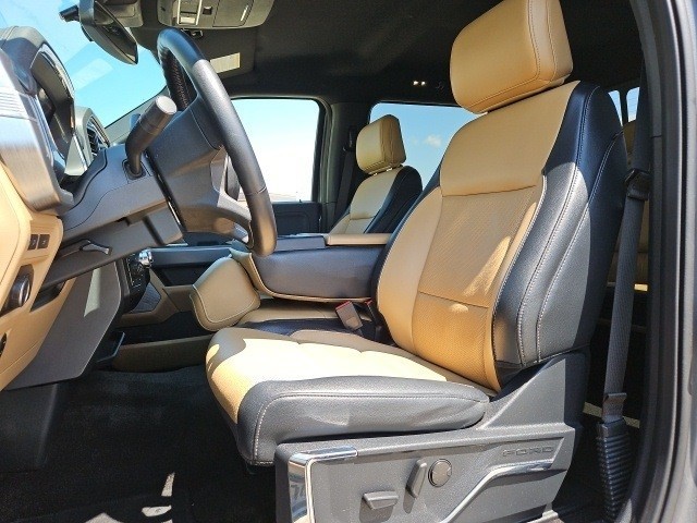 Ford F-150 Vehicle Full-screen Gallery Image 12