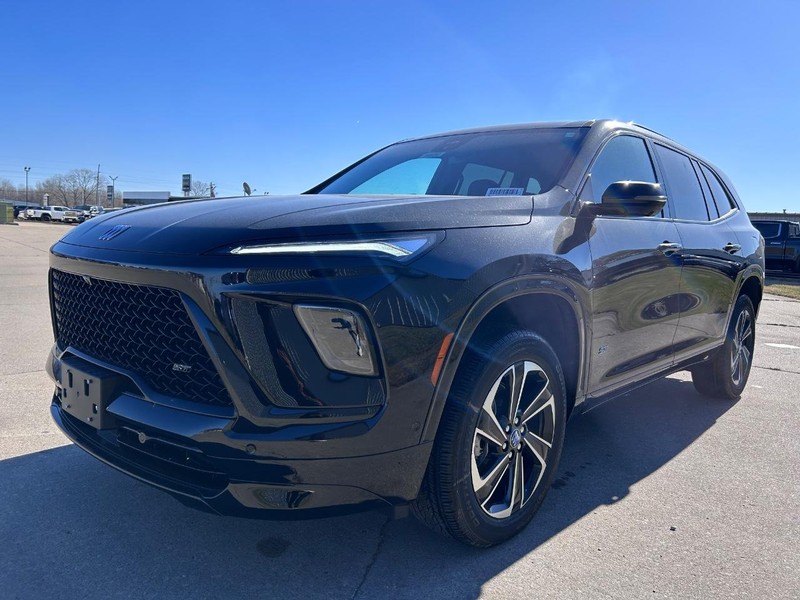 Buick Enclave Vehicle Full-screen Gallery Image 8
