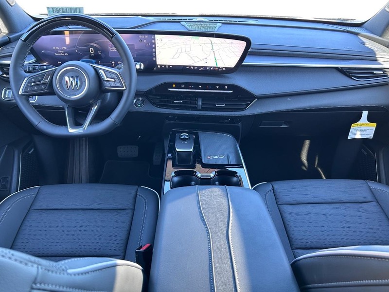 Buick Enclave Vehicle Full-screen Gallery Image 13