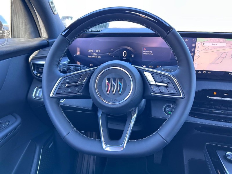 Buick Enclave Vehicle Full-screen Gallery Image 14