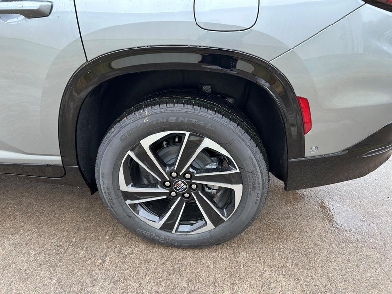 Buick Enclave Vehicle Full-screen Gallery Image 7