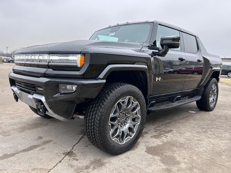 GMC HUMMER EV Pickup Vehicle Full-screen Gallery Image 7