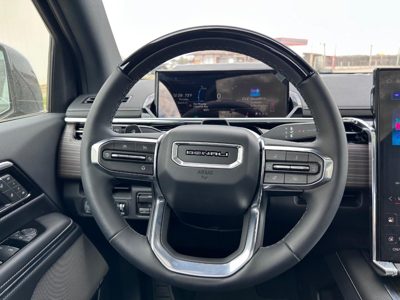 GMC Sierra EV Vehicle Full-screen Gallery Image 10