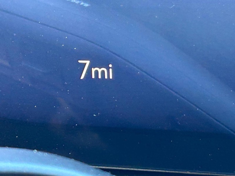 Buick Envision Vehicle Full-screen Gallery Image 25