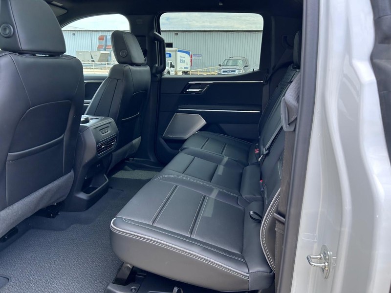 GMC Sierra EV Vehicle Full-screen Gallery Image 7