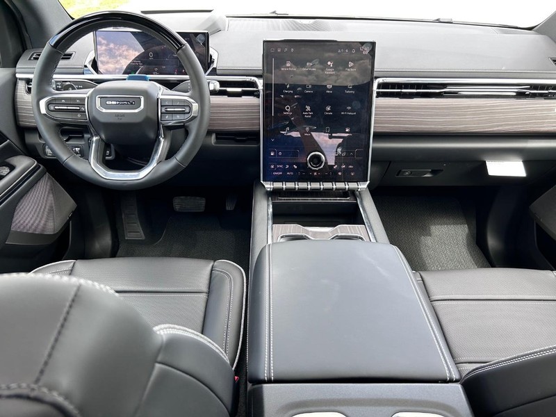 GMC Sierra EV Vehicle Full-screen Gallery Image 9