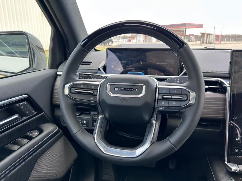 GMC Sierra EV Vehicle Full-screen Gallery Image 10