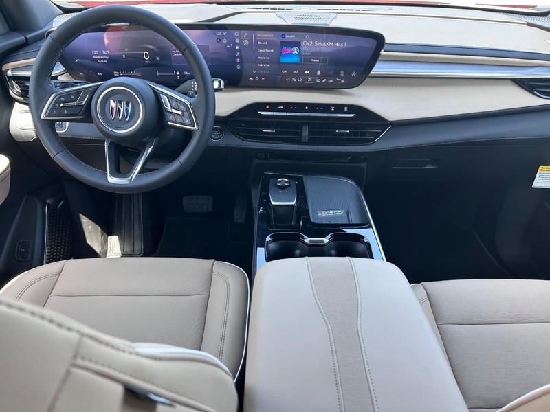 Buick Enclave Vehicle Full-screen Gallery Image 13