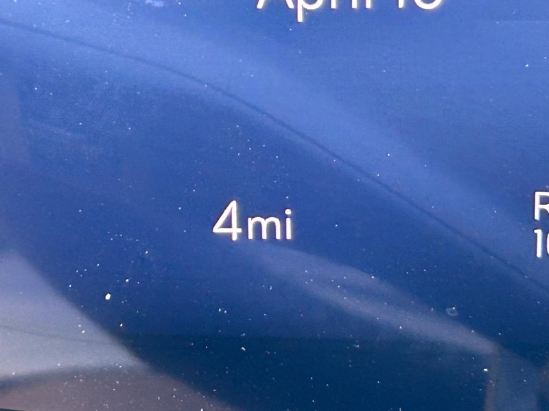 Buick Enclave Vehicle Full-screen Gallery Image 23