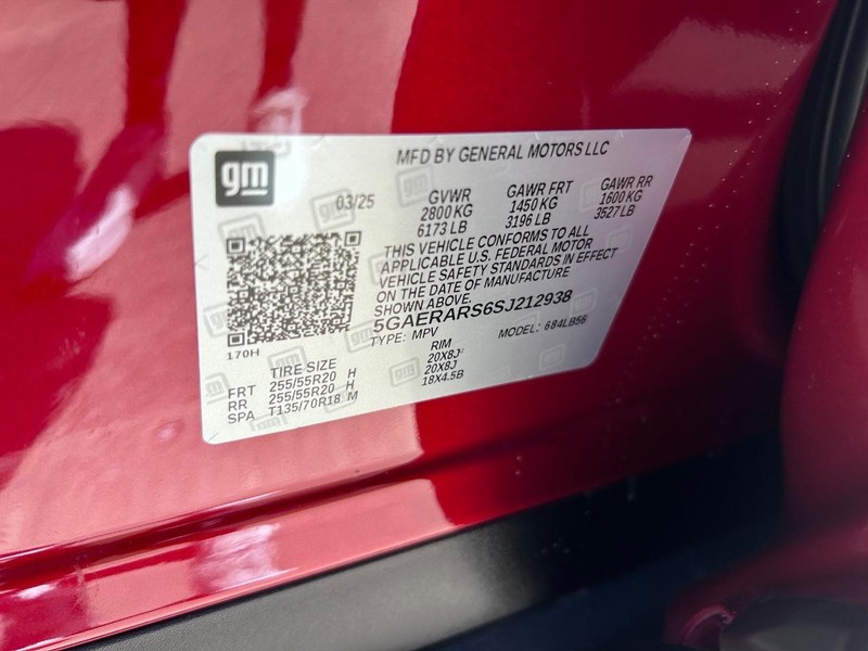 Buick Enclave Vehicle Full-screen Gallery Image 25