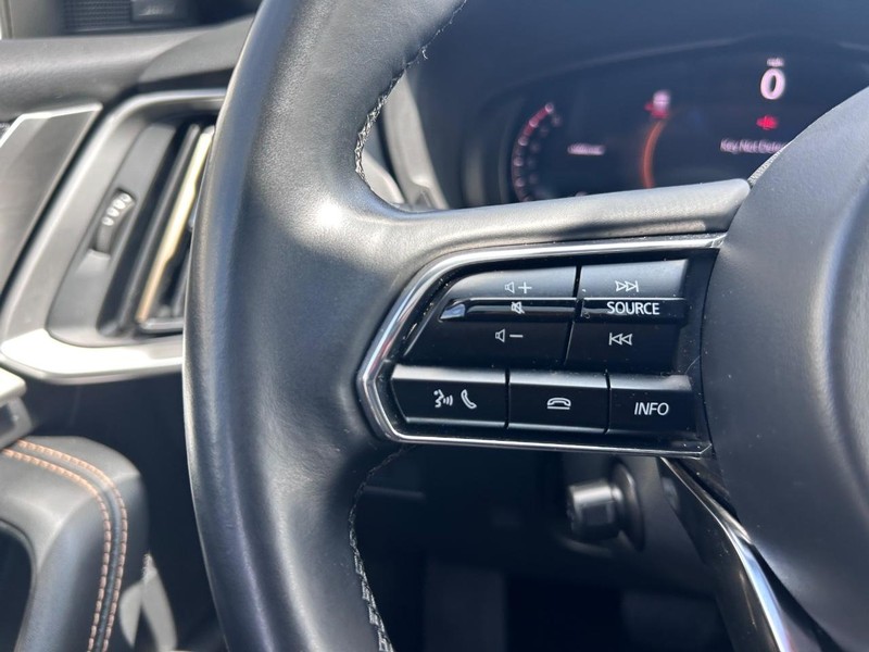 Mazda CX-90 Vehicle Full-screen Gallery Image 14