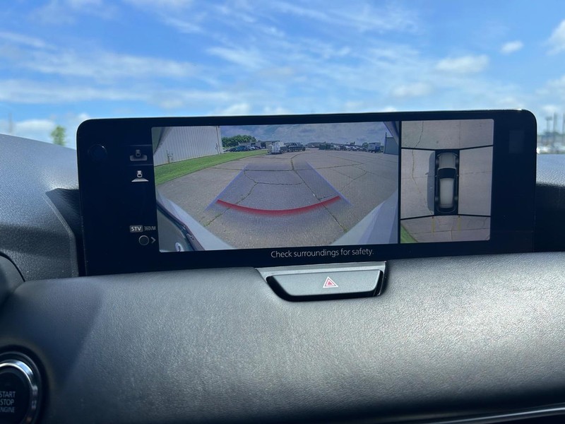 Mazda CX-90 Vehicle Full-screen Gallery Image 24