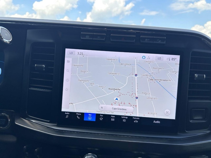 Ford Super Duty F-250 SRW Vehicle Full-screen Gallery Image 20