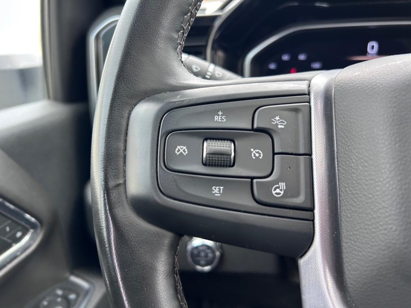 GMC Sierra 2500HD Vehicle Full-screen Gallery Image 11