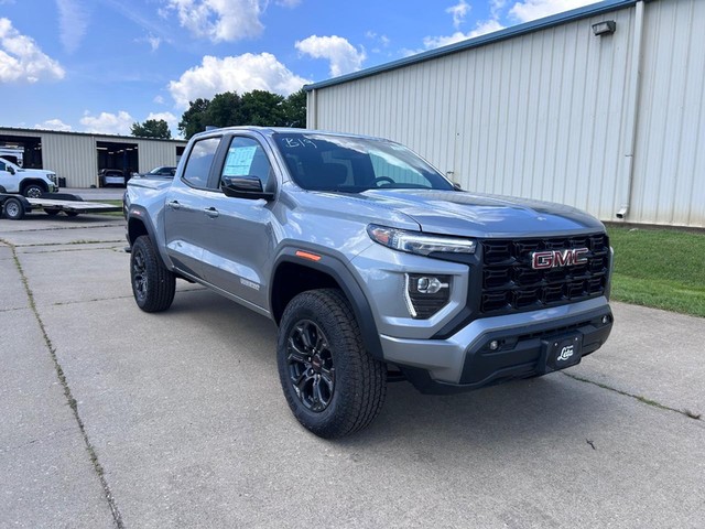 2025 GMC Canyon Elevation's photo