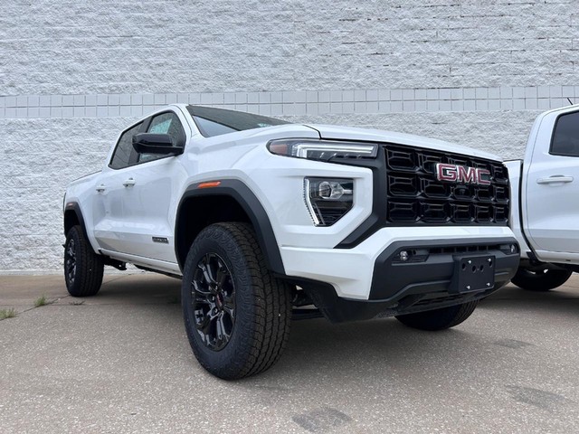 2025 GMC Canyon Elevation's photo