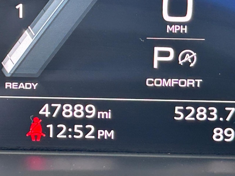 Audi Q5 Vehicle Full-screen Gallery Image 22