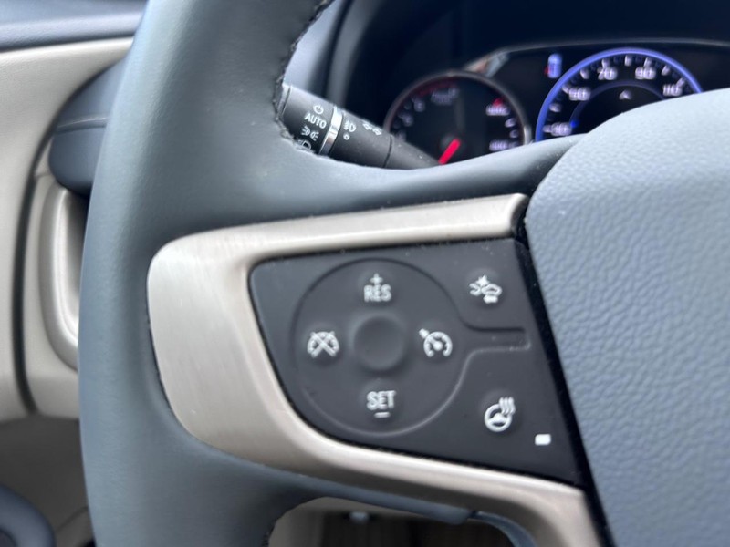 GMC Terrain Vehicle Full-screen Gallery Image 12