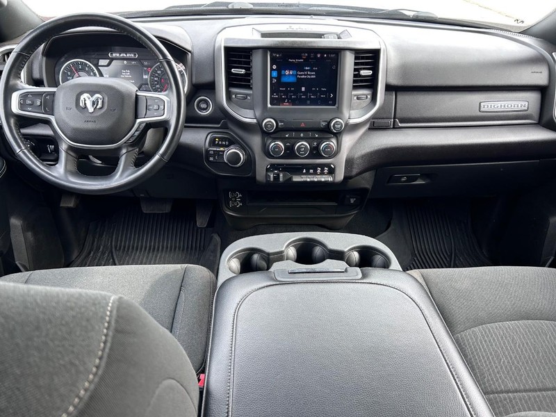 Ram 2500 Vehicle Full-screen Gallery Image 8