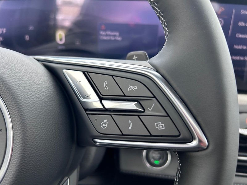 Buick Enclave Vehicle Full-screen Gallery Image 15