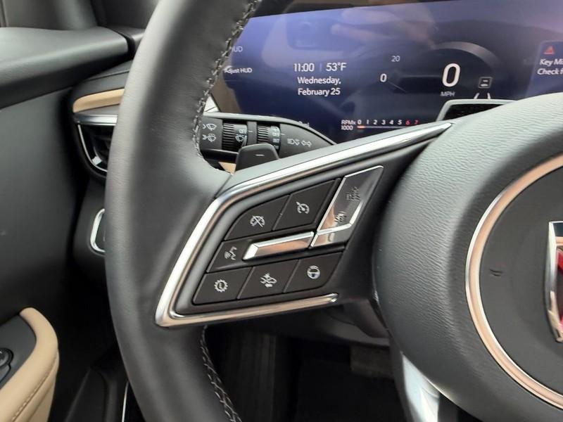 Buick Enclave Vehicle Full-screen Gallery Image 13